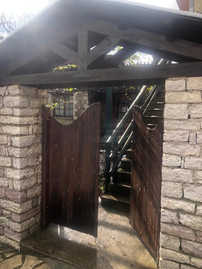 Ξενώνας Πατρικό Neraïdochóri Exterior foto